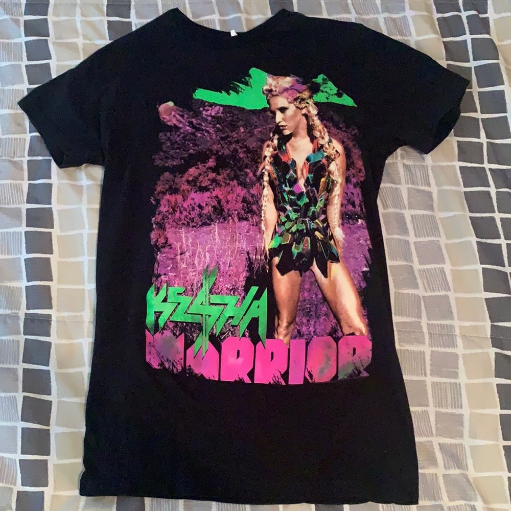 Kesha 2013 Warrior Tour Vintage Shirt